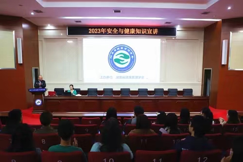 90cda15b3ce0b5a957feb19022aa12e